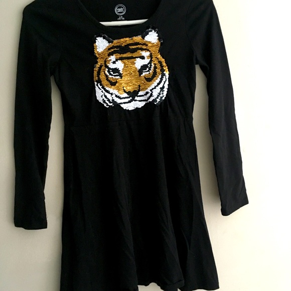 2 Girls Dresses with Flippy Sequins Tiger Cat Long Sleeve Wonder Nation 10-12 - Picture 9 of 13